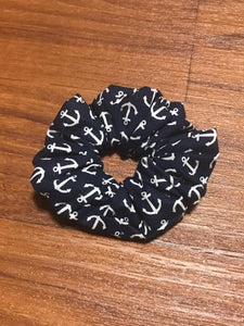 Navy anchors scrunchie